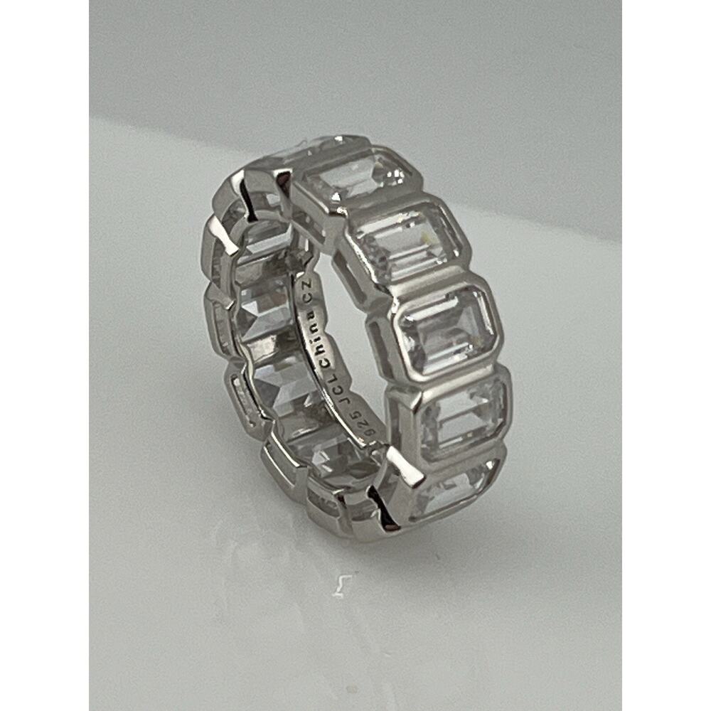 CZ Stealing Silver BAND Ring Size 9 (7MM)